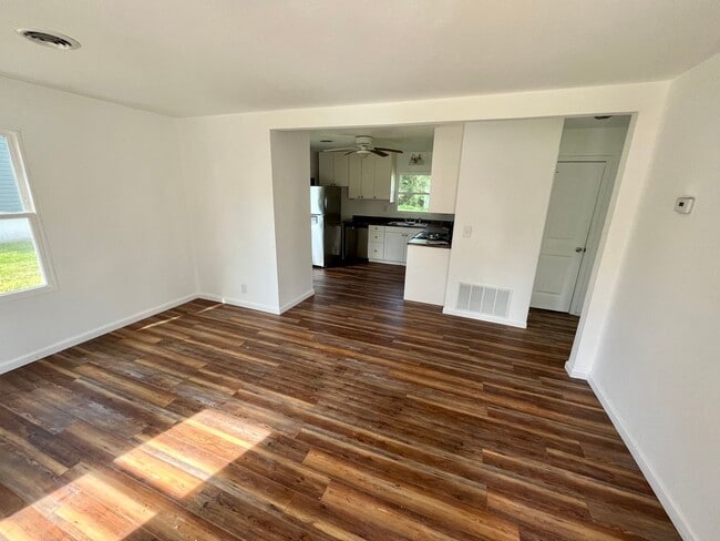 Building Photo - 2 Bed | 1 Bath | House