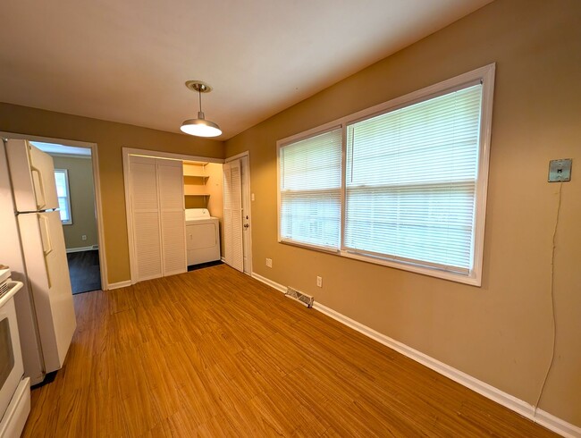 Building Photo - Charming Ranch Style home located in Forest Pawtuckett Community in NC!