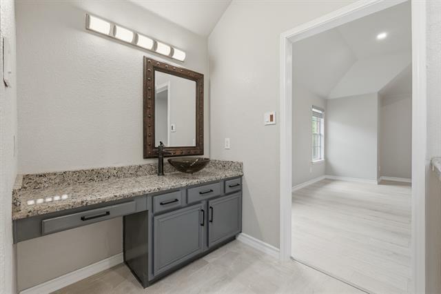 Building Photo - 3705 Menard Dr