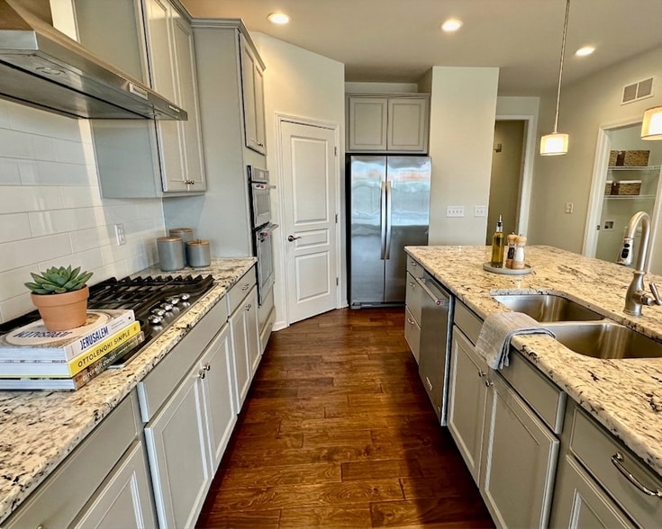 Building Photo - 2750 St. Regis Way