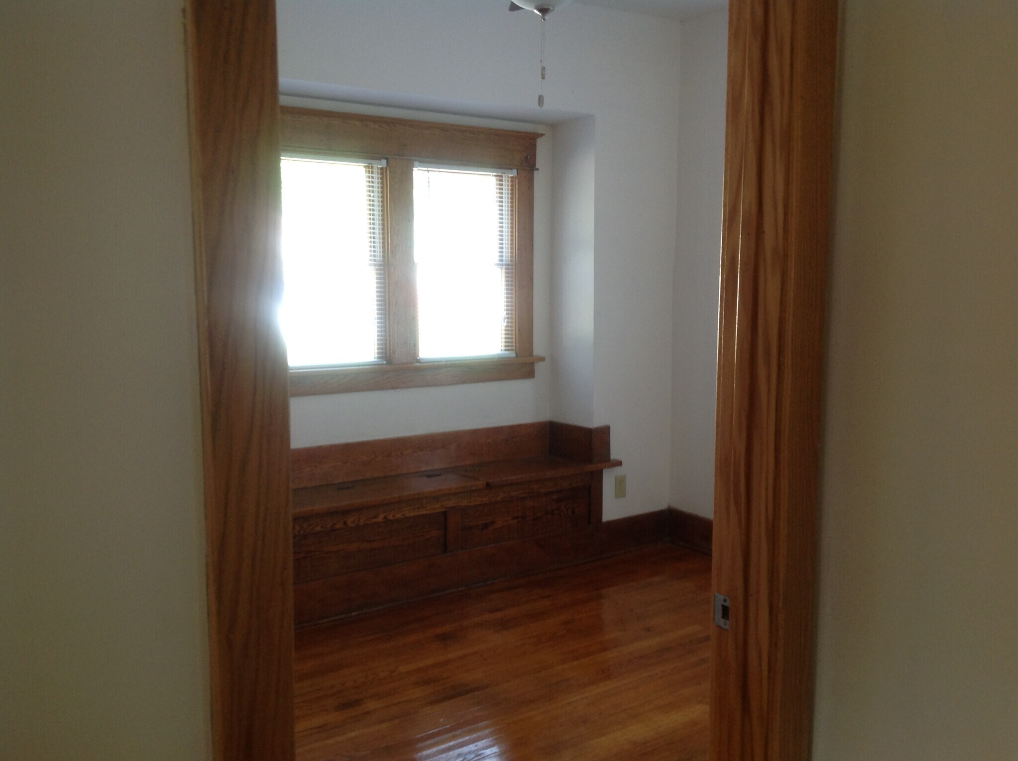 Building Photo - 2417 Woodland Ave