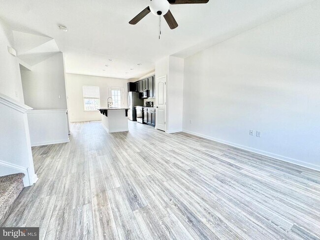 Building Photo - 1066 Wickersham Wy