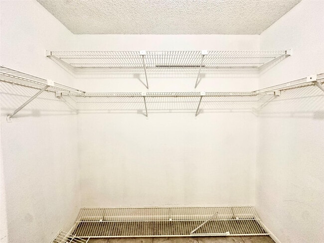 Building Photo - 6701 N University Dr