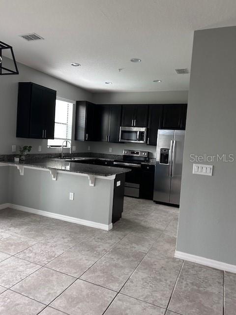 Building Photo - 2406 Seven Oaks Dr