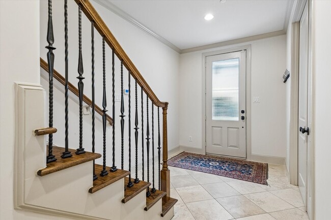 Building Photo - 1521 Oakdale St