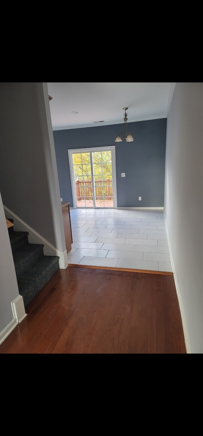 Building Photo - 650 Ganyard Farm Way