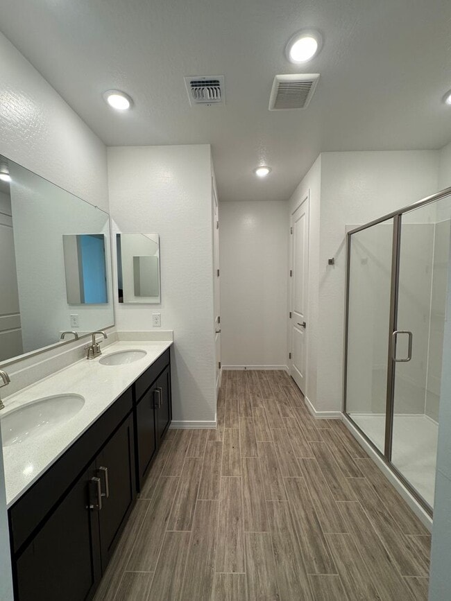 Building Photo - BRAND NEW HOME IN ALORAVITA IN PEORIA