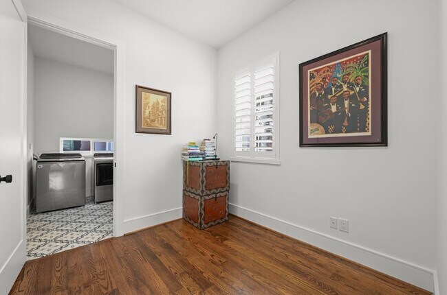 Building Photo - 804 Patterson St