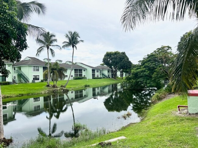 Building Photo - 4007 NW 87th Ave