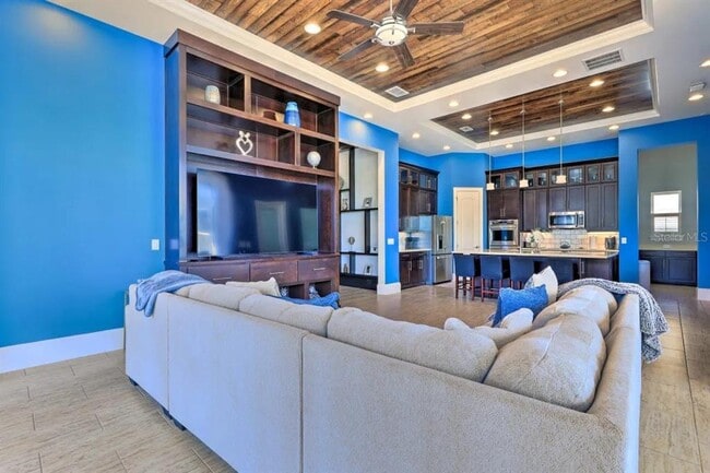 Building Photo - 13743 Walcott Avenue