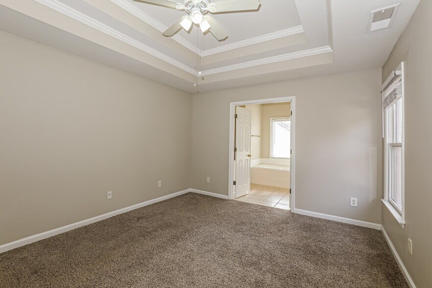 Building Photo - 312 Viceroy Curve