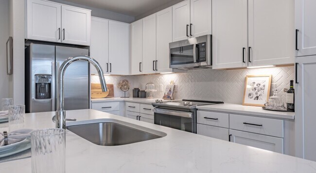 Building Photo - 6 Weeks Free + $500 GC—Reduced Rates!