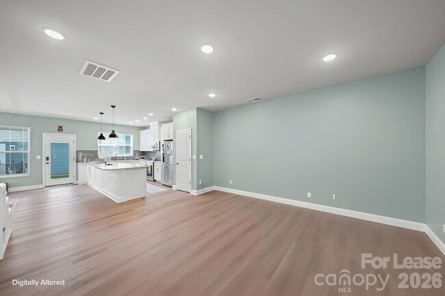 Building Photo - 10037 Mamillion Dr
