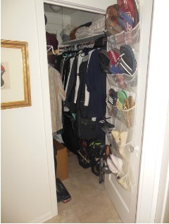 Walk-in closet - 315 4th St