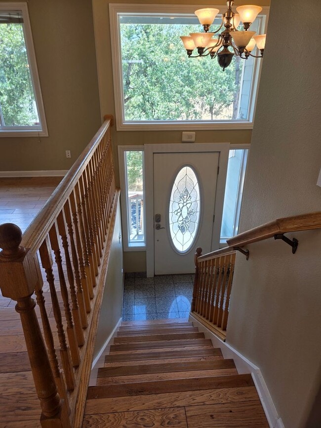 Building Photo - Charming Home in the Desirable Willow Spri...