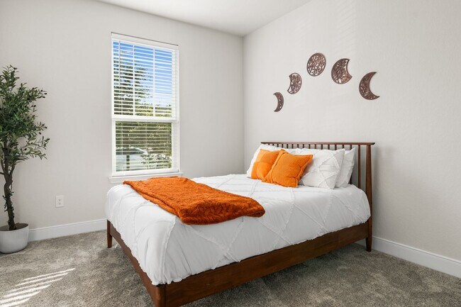 Building Photo - 16622 Daylight Ln