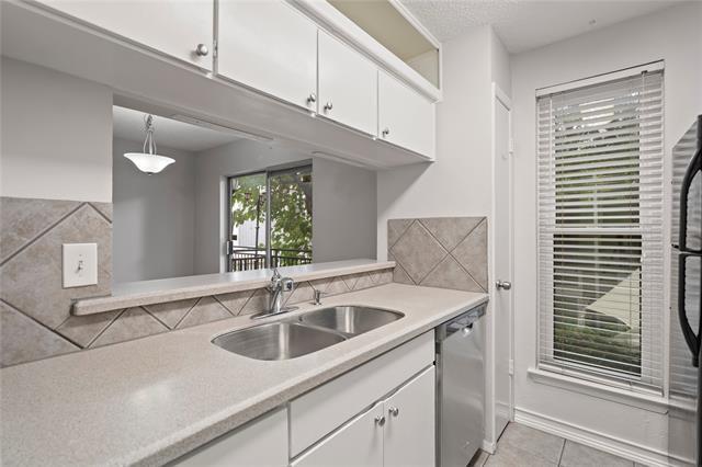 Building Photo - 4020 Holland Ave