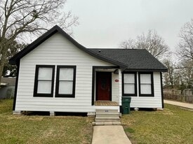 Building Photo - 2478 San Jacinto St