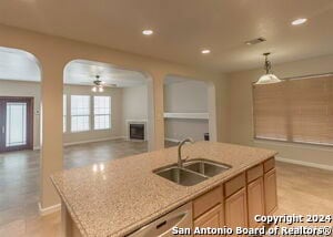 Building Photo - 915 Classen Pass