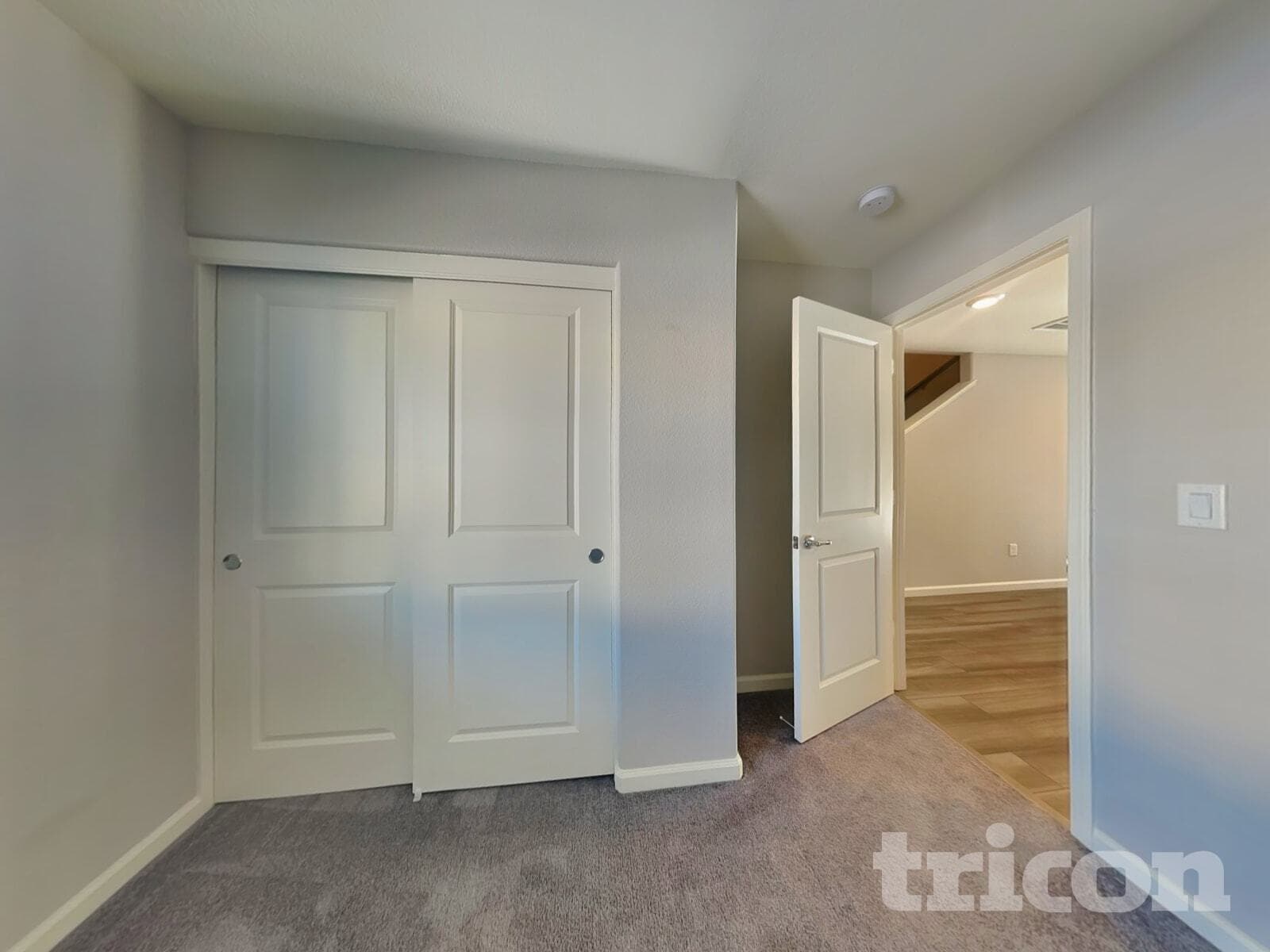 Building Photo - 8948 Elk Ravine Dr