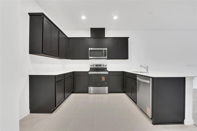 Building Photo - 4621 ORCHARD VIEW Aly