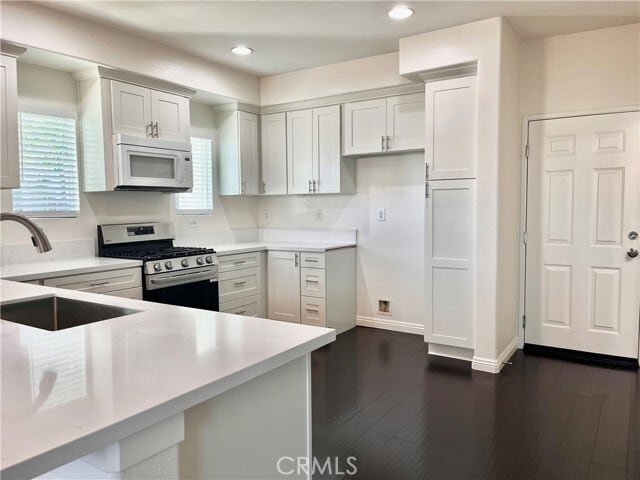 Building Photo - 12 Jaynes Pl