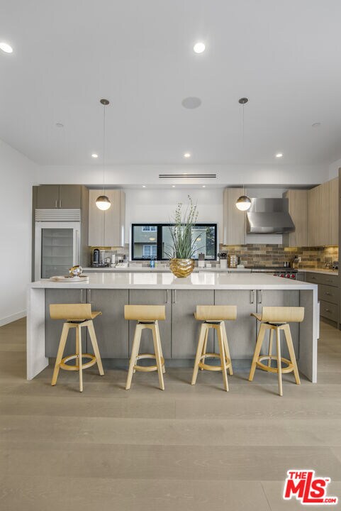 Building Photo - 10563 Ashton Ave