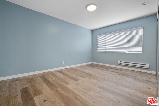 Building Photo - 848 18th St