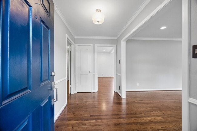 Building Photo - 9310 Woodmeadow St