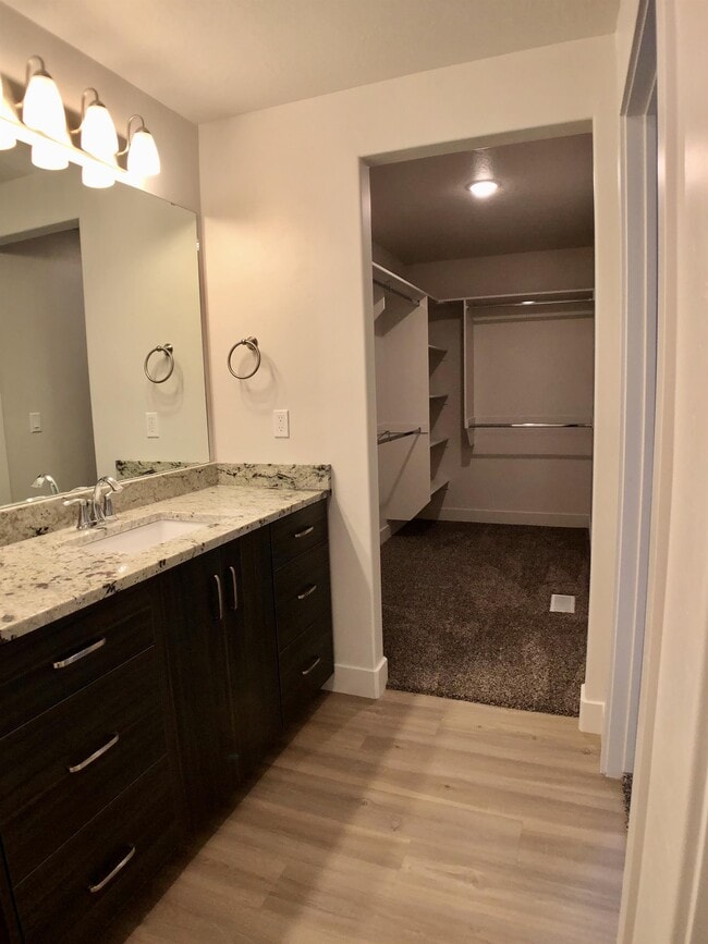 Building Photo - 437 S 1400 E