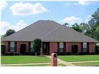 Building Photo - Silver Hills rental!