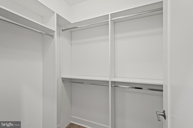 Building Photo - 1211 Northside Park Blvd