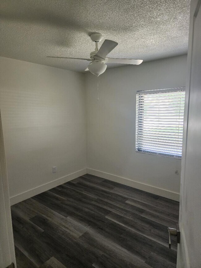 Building Photo - 1703 Marina Terrace