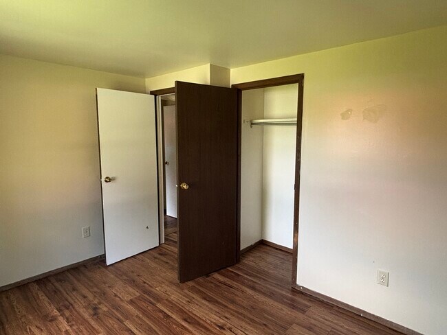 Building Photo - 5 Shawnee Acres Cir