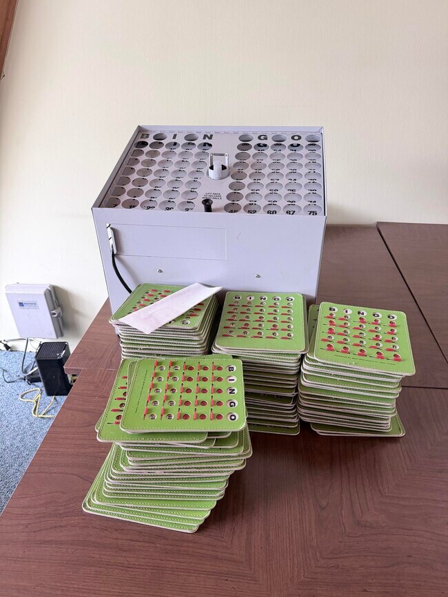 Building Photo - 1000 NE 14th Ave