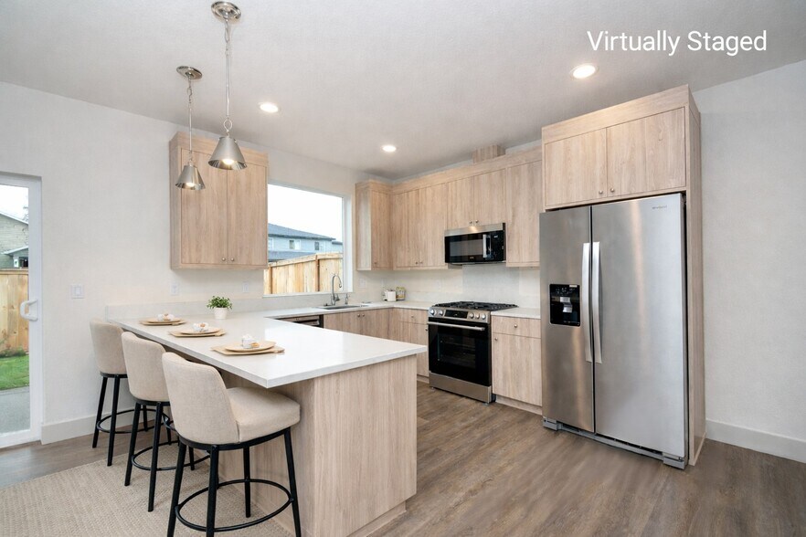 Building Photo - 1319 Oppek St NE