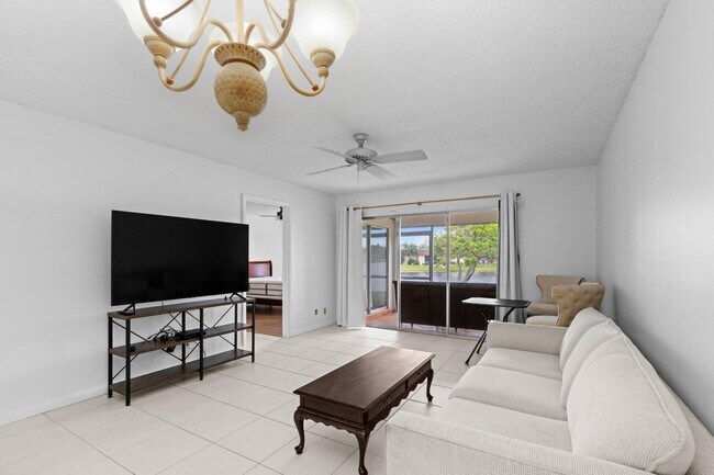 Building Photo - 315 Cape Cod Cir