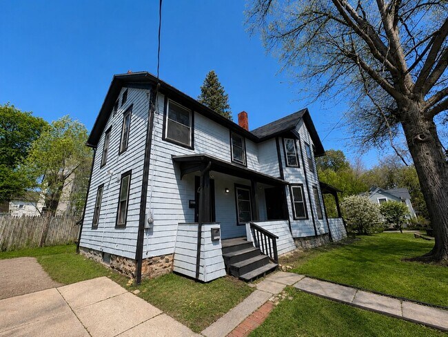 Building Photo - 532 Crosby St