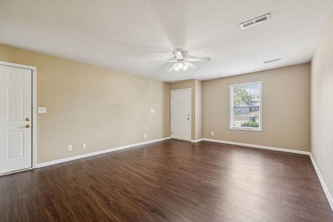 Building Photo - 269 A EXECUTIVE AVE, CLARKSVILLE, TN 37042