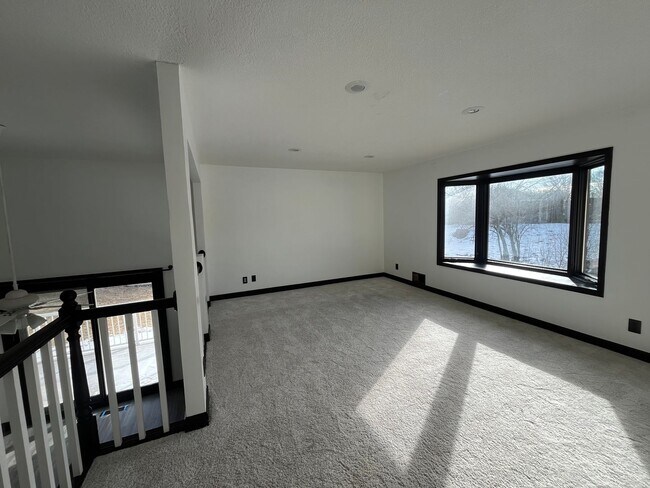 Building Photo - 9225 Garrison Way