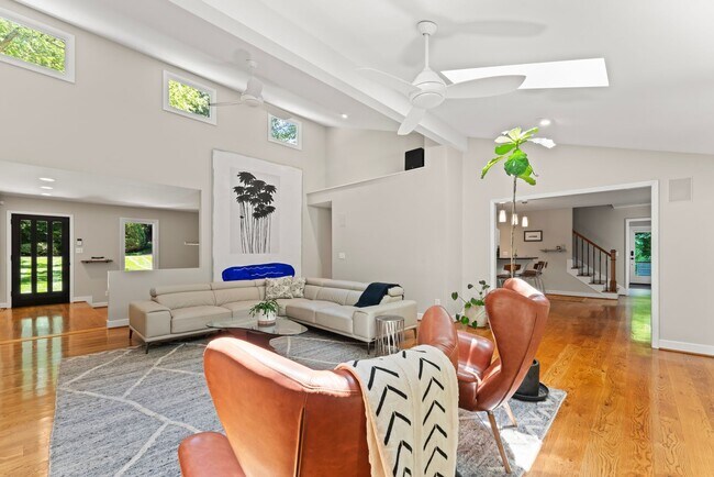 Building Photo - Award-Winning 5BD, 4BA Raleigh Home with Huge Bonus Outdoor Pavillion