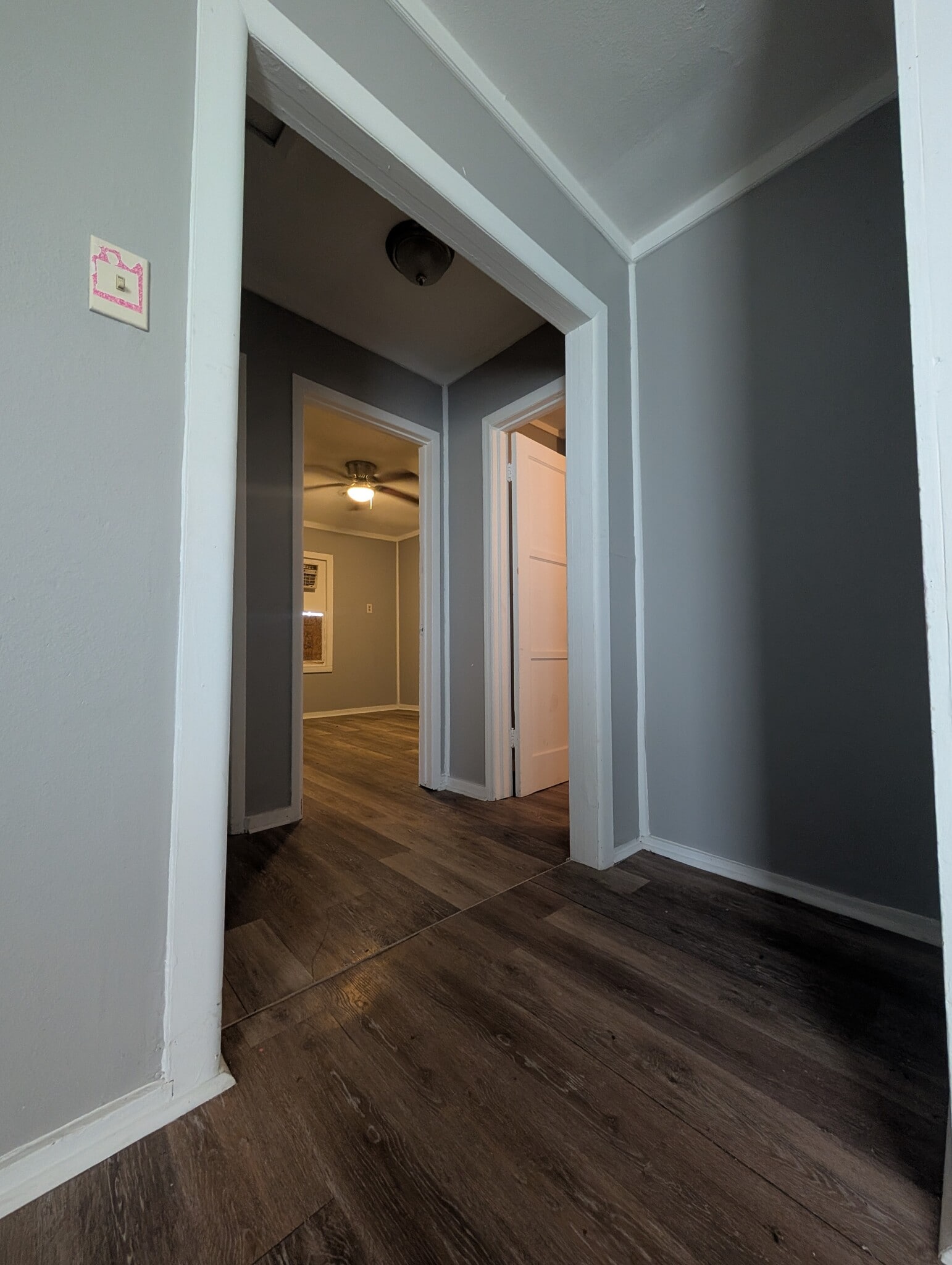 hallway to bedrooms and bathroom - 611 Gordon St