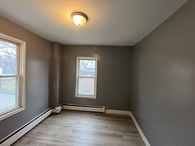 Building Photo - 1314-1316 Penn Avenue