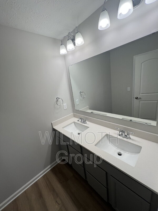 Building Photo - 7300 Shroyer Wy