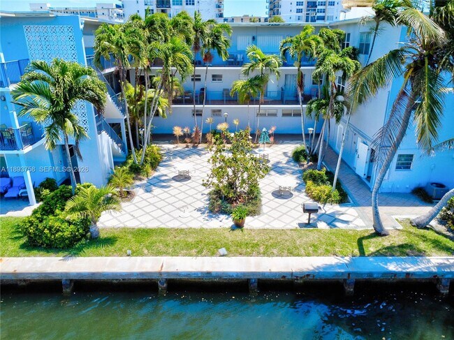 Building Photo - 2200 S Ocean Dr