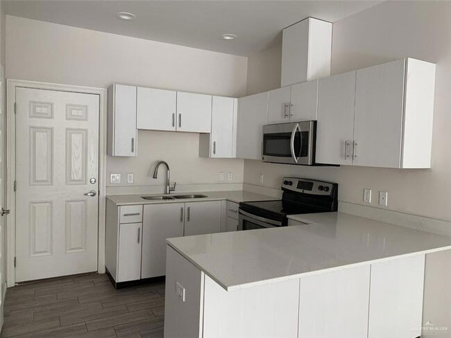 Building Photo - 420 Teague Ave