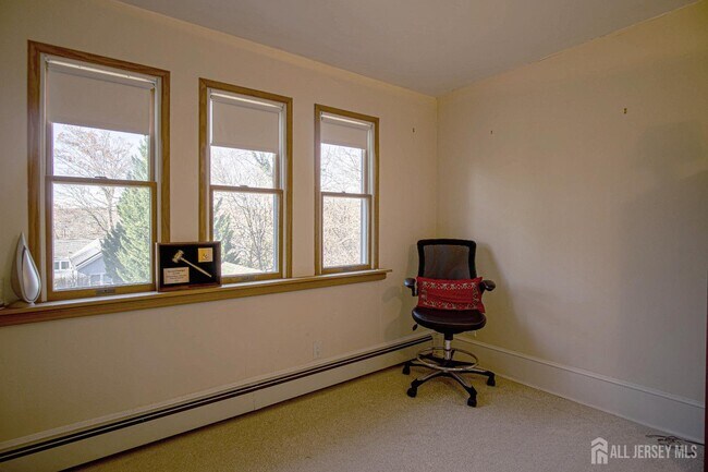 Building Photo - 9 Academy St