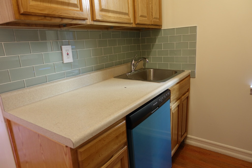 Building Photo - 715 W 172nd St