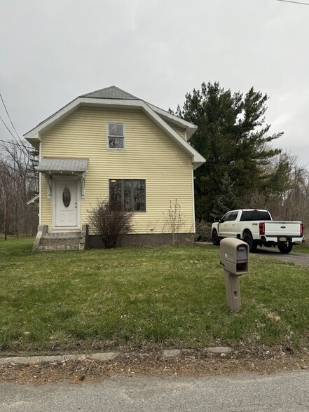Primary Photo - 128 Lake Hill Rd