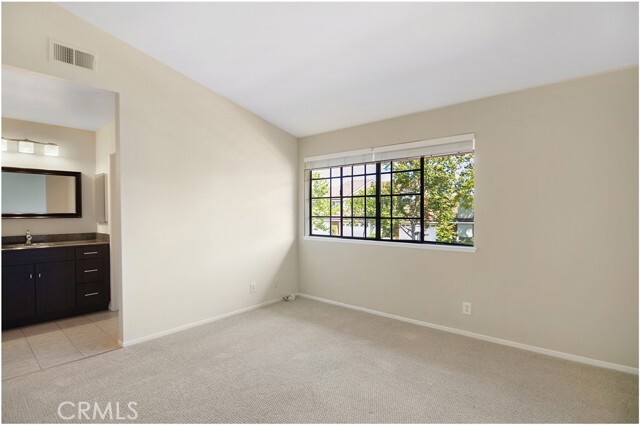 Building Photo - 82 Havenwood